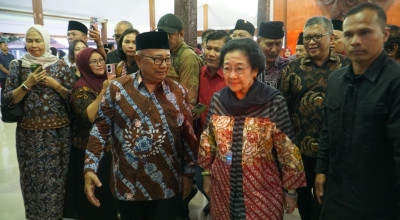 Megawati Hadiri Seminar Peringatan Konferensi Asia Afrika di Blitar Megawati Hadiri Seminar Peringatan Konferensi Asia Afrika di Blitar