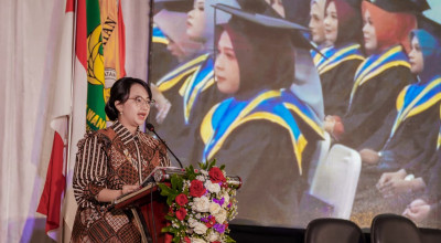 Wisuda Stikes, Mbak Cicha: Tingkatkan Derajat Kesehatan Masyarakat