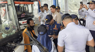Tim Gabungan Ramp Check di Terminal Tamanan Kota Kediri Jelang Nataru