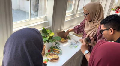 Pengabdian FEB UNAIR, UMKM Manggarsari Dapat Logo Baru & Foto Produk