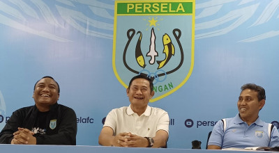 Bima Sakti Resmi Latih Persela Lamongan, Ngaku Kagum dengan Laskar Joko Tingkir