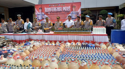 Polres Lamongan Tangkap 539 Pelaku Kejahatan dan Narkoba Sepanjang 2025