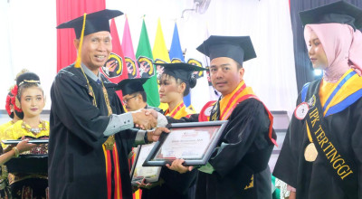 Universitas Kadiri Perkuat Target Daya Saing Internasional Berbekal Akreditasi Unggul