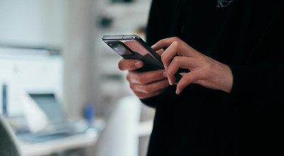 Paradoks Gen Z: Paling Paham Finansial, Paling Rentan Terjerat Pinjol