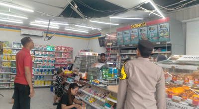 Minimarket di Tulungagung Dibobol Maling, Diduga Masuk Lewat Atap Plafon