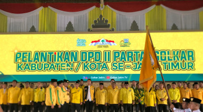 Bahlil Lantik 37 Pengurus DPD Golkar se-Jatim, Ini Pesannya