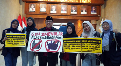 Gen Z Jatim Desak DPRD Susun Perda Plastik Sekali Pakai