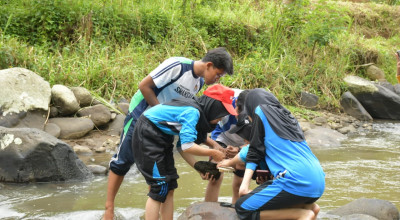 PJT I dan JKPKA Gandeng Pelajar Belajar Pantau Kualitas Air Sungai