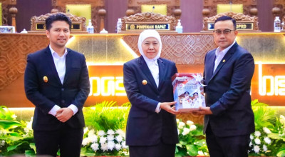 Khofifah Sampaikan LKPJ 2025, Sebut Kinerja RKPD Jatim Capai 98,33 Persen