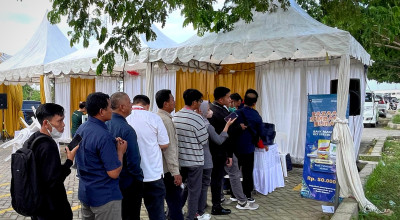 JIIPE Ramadan Charity Hadirkan Sembako Murah Bagi Warga Gresik