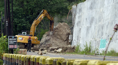 Proses Evakuasi Masih Berlangsung, Jalur Utama Trenggalek-Ponorogo Tutup Total