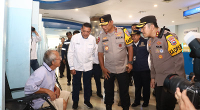Kapolda Jatim Cek Pos Pam di Surabaya, Pastikan Layanan Mudik Berjalan Optimal