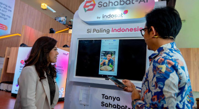 Komdigi dan Indosat Rilis Sahabat-AI Berbasis Lokal