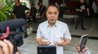 Pemkot Surabaya Ubah Kendaraan Dinas ke Listrik, Targetkan Transisi Mei 2026