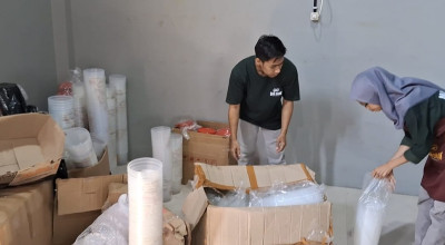 Harga Plastik Melonjak, Daya Beli Konsumen di Jember Menurun