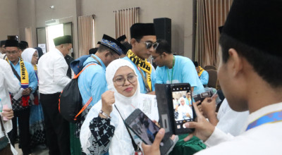 Embarkasi Surabaya Sukses Terbangkan 7.593 JCH , Satu Jemaah Wafat