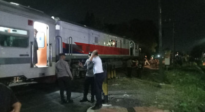Lokomotif KA Dhoho Alami Kerusakan Usai Tabrak Truk di Blitar