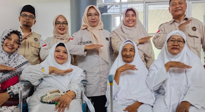 Tukang Jenang Naik Haji, Nenek Marsiah Asal Kediri Jadi Jamaah Tertua di Indonesia