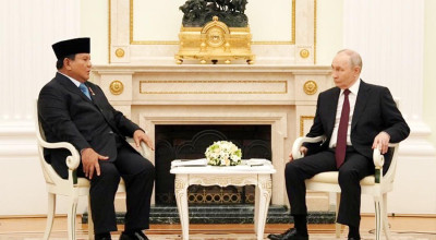 Dari Kremlin ke Dunia, Memahami Manuver Indonesia di Tengah Pusaran Global