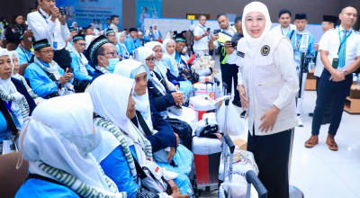 Sebanyak 2.612 Jemaah Haji Embarkasi Surabaya Resmi Terbang ke Tanah Suci