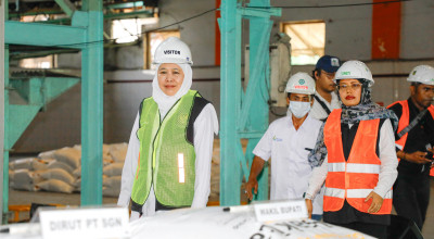 Gubernur Khofifah Optimistis Produktivitas Gula Jatim Terus Meningkat