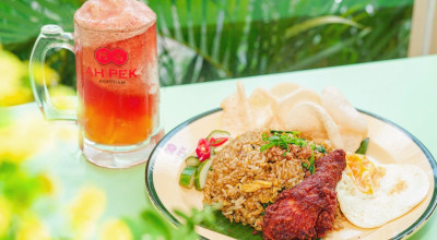 Menu Baru Ah Pek Kopitiam, Kawinkan Nasi Kebuli Timur Tengah & Chinese Milk Tea