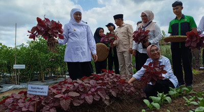 Khofifah Apresiasi Sekolah di Tulungagung yang Menerapkan Program SIKAP