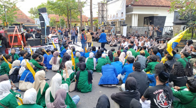 Mahasiswa Tulungagung Gelar Aksi, Soroti Pemadaman Bergilir yang Dilakukan PLN