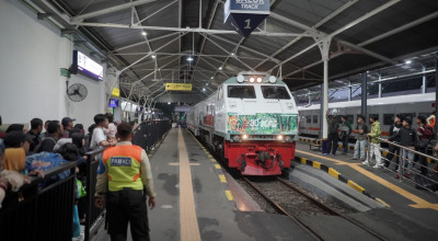 Libur Panjang, Penumpang Commuter Line Wilayah 8 Surabaya Tembus 253 Ribu Orang