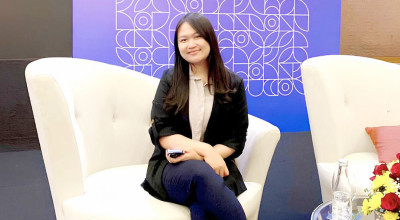 Maria Apriliani, Doktor Muda Alumni UNAIR yang Bersinar di Kancah Internasional