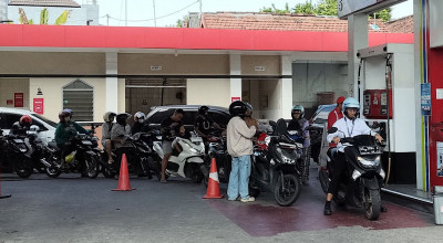 Harga Pertamax Naik Tajam, Ojol hingga Mahasiswa di Kediri Kecewa