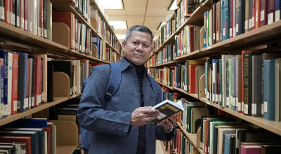 Kisah Dr. Sentot Purwandi, Alumni Farmasi UNAIR yang Pantang Menyerah