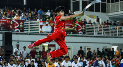 FOTO: Atlet Cabor Beladiri Tampil Memukau di Pembukaan Bupati Gresik Cup 2026