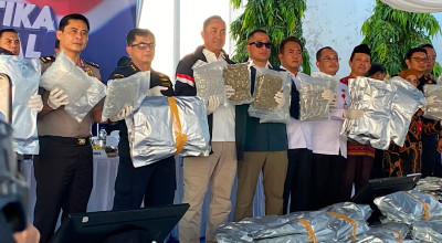BNN Bongkar Gudang Narkotika di Gresik, Amankan 3,37 Ton Kuncup Ganja dari Thailand