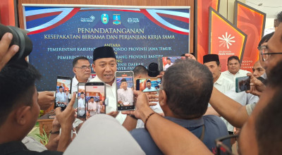 Bangkitkan Potensi Jalan Raya Pos, Situbondo dan Serang Teken MoU Anyer-Panarukan 3R
