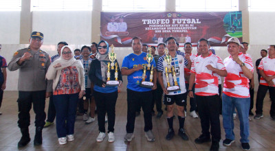 Trofeo Futsal Jadi Puncak Peringatan HUT ke-81 RI di Duduksampeyan Gresik