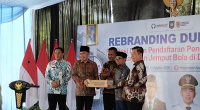 Inovasi Layanan Adminduk di Jember Tuai Apresiasi Dirjen Dukcapil hingga DPR RI