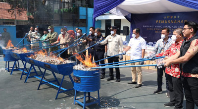 7,4 Juta Rokok Ilegal Dimusnahkan, Pemkab Jember Perkuat Sinergi dengan Bea Cukai