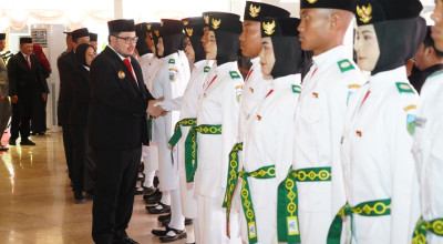 Bupati Kediri Kukuhkan Paskibraka: Jadilah Contoh dan Jaga Ideologi Pancasila