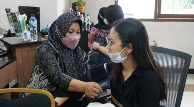 400 Peserta Ikuti Vaksinasi HPV Dosis Ketiga di Surabaya