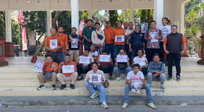 Jurnalis di Lamongan Gelar Doa Untuk Rekannya yang Hilang Kontak