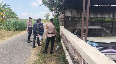 Emosi, Pria di Tulungagung Bakar Mobil Diduga Selingkuhan Istrinya