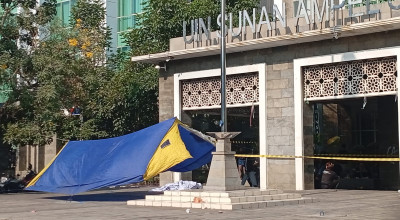 Mahasiswa UINSA Bangun Posko Penurunan Rektor Muzakki: Kita Menginap