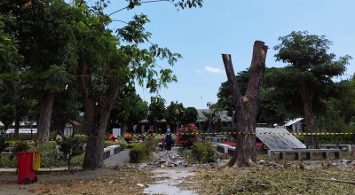 DLH Kediri Percantik Taman Kilisuci Pare, Pedestrian hingga Bangku Taman Dibenahi