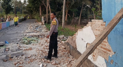 Tembok Ponpes di Wuluhan Jember Roboh Timpa Pemotor hingga Tewas