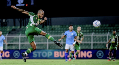 Persebaya Surabaya Tekuk Isenmulang Kalteng FC, Alex Martins Jadi Penentu