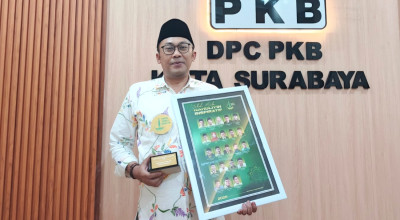 Kiprah Gus Afif di Parlemen Surabaya Berbuah Penghargaan FJN