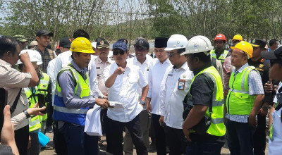 Menteri KKP Minta Pembangunan 3 Kampung Nelayan Merah Putih di Jember Dipercepat