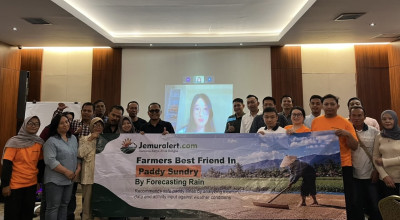 Remaja Kediri Kembangkan Inovasi Digital untuk Petani, Antisipasi Hujan saat Jemur Gabah