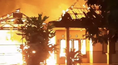 Rumah dan Mobil Warga Jember Ludes Terbakar Saat Ngecas Aki